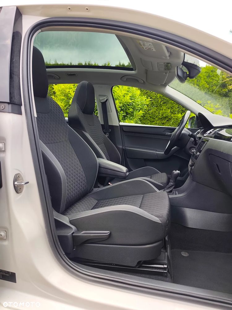 Skoda RAPID 1.2 TSI Emotion Plus DSG - 5