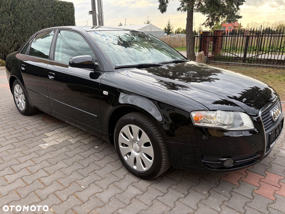 Audi A4 Limousine - 14