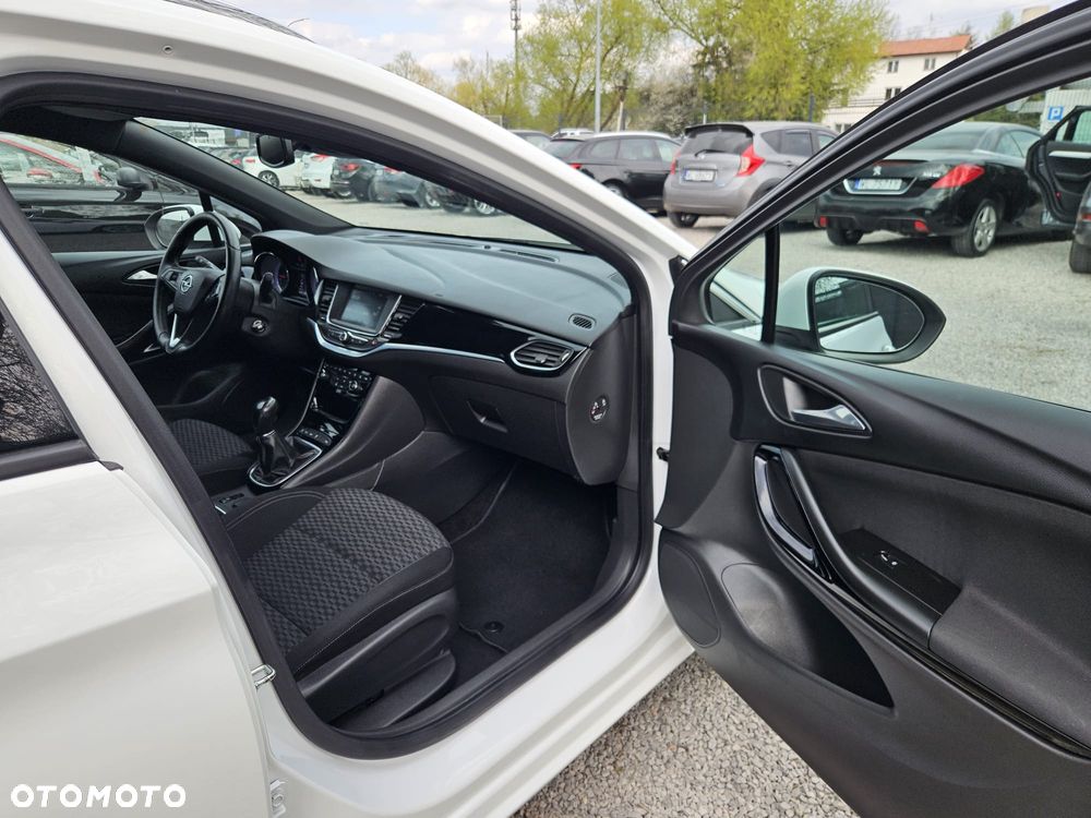 Opel Astra 1.4 Turbo Dynamic - 34