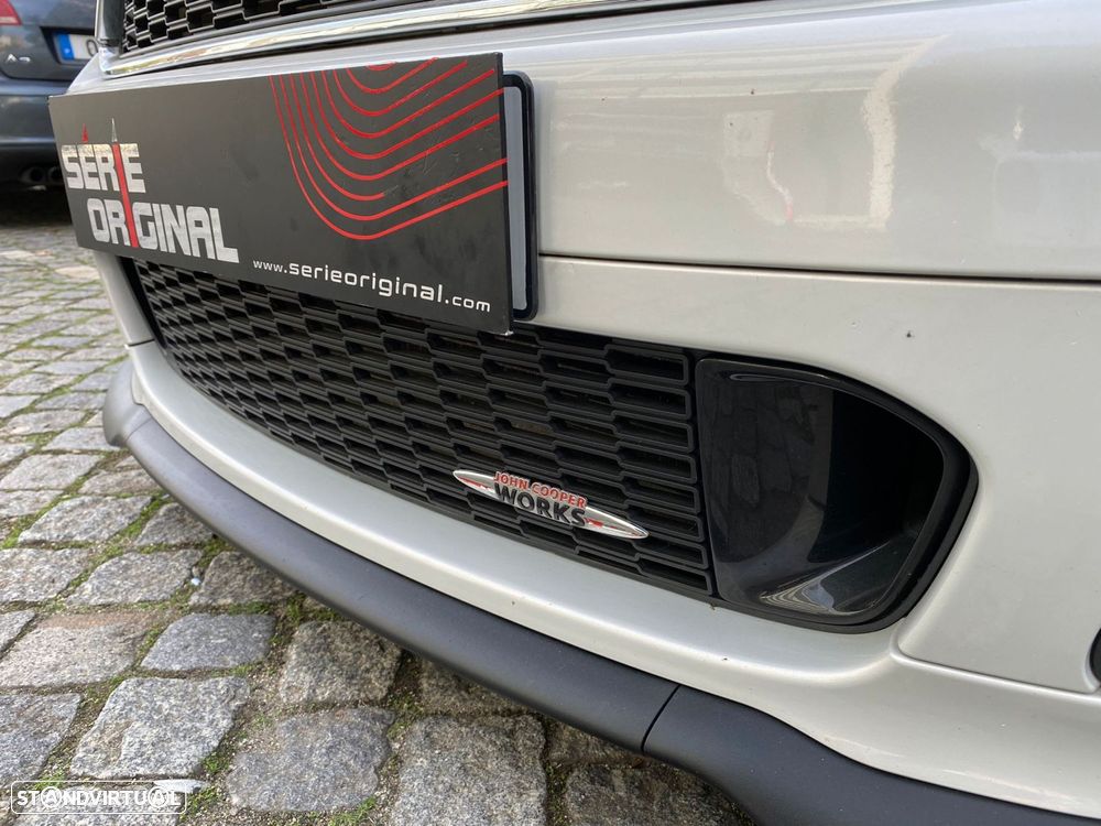 MINI Cabrio John Cooper Works - 15