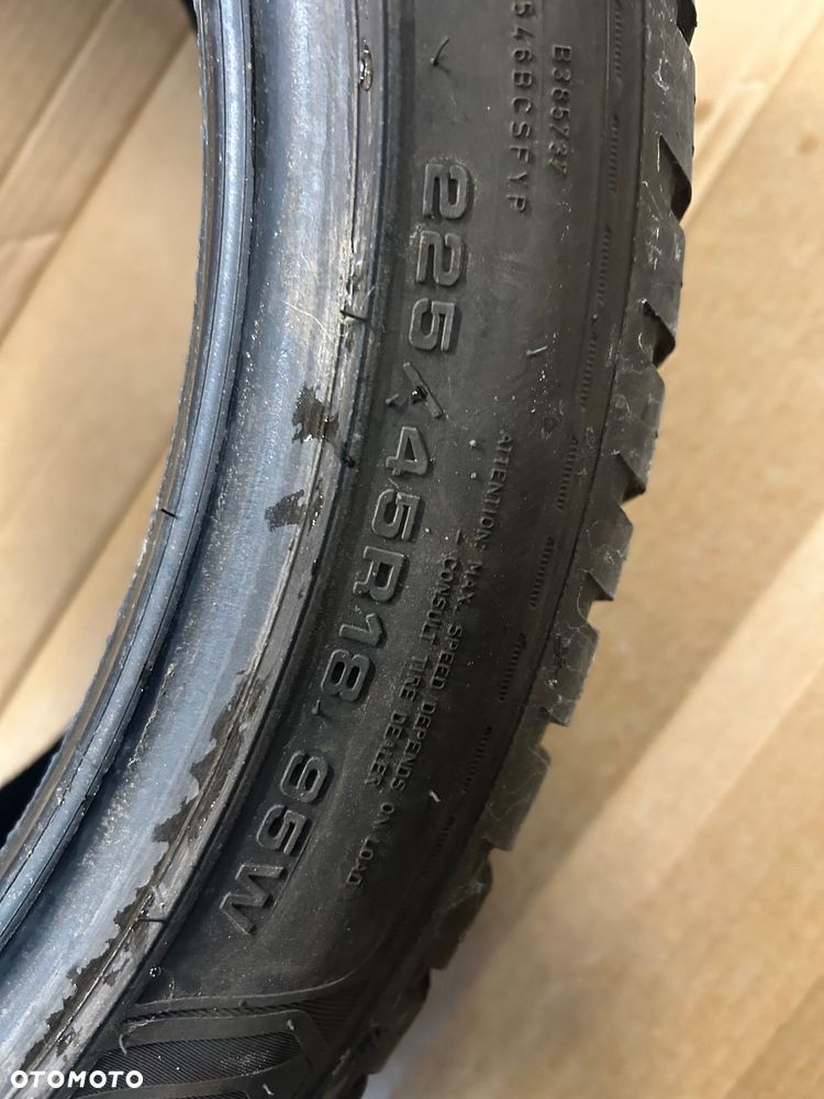 Opona 225/45/18 GoodYear VECTOR 4Seasons gen 3 21r - 3