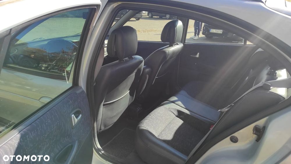 Renault Megane - 8