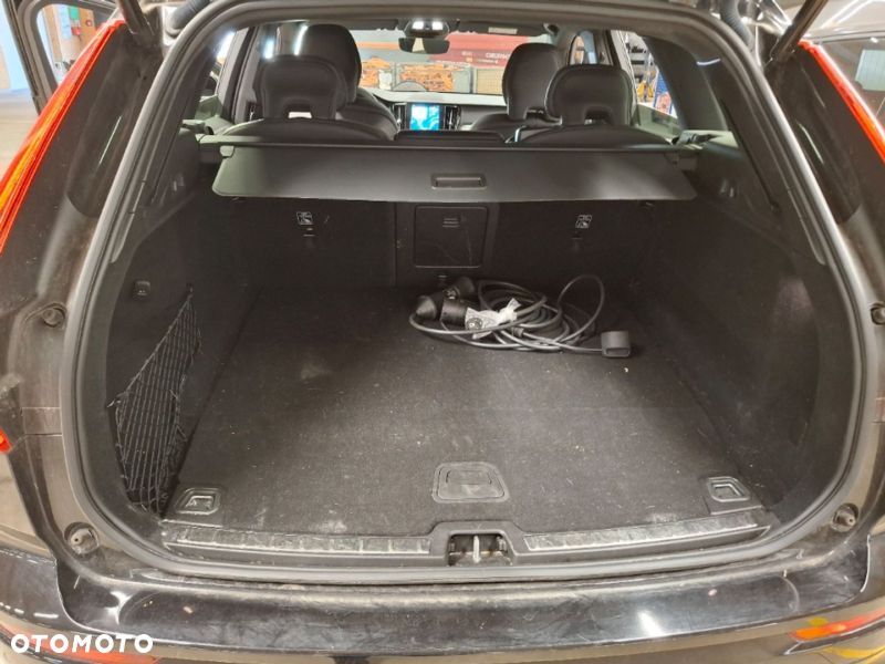 Volvo XC 60 T6 AWD Ultra Dark - 8