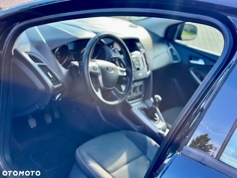 Ford Focus 1.6 Ambiente - 18