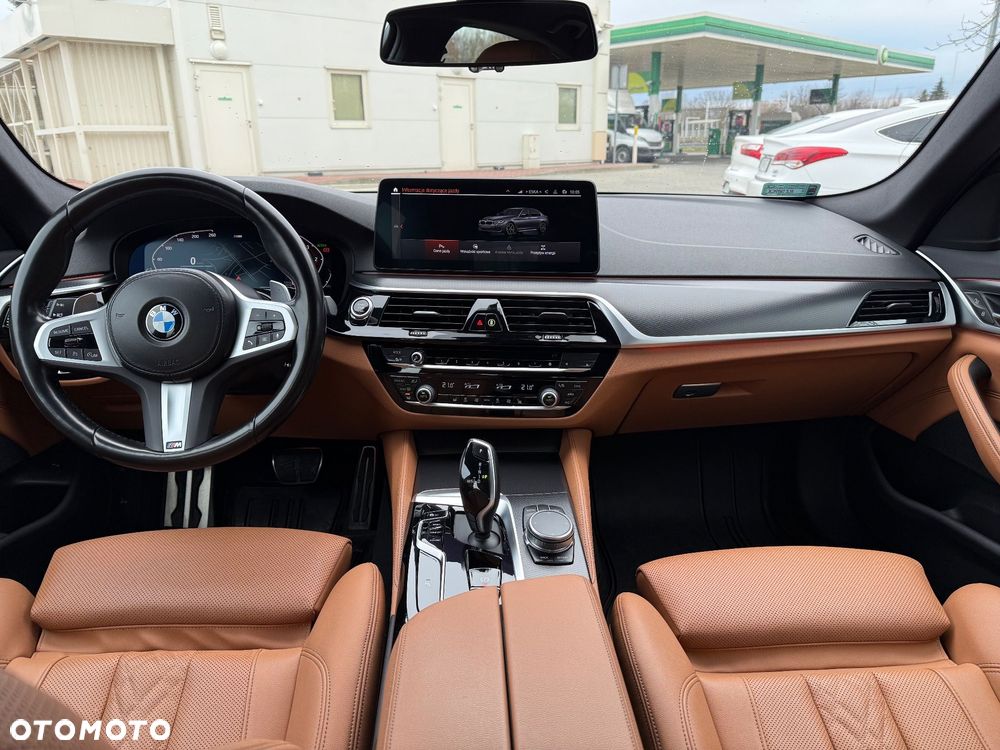 BMW Seria 5 520d xDrive MHEV M Sport sport - 9