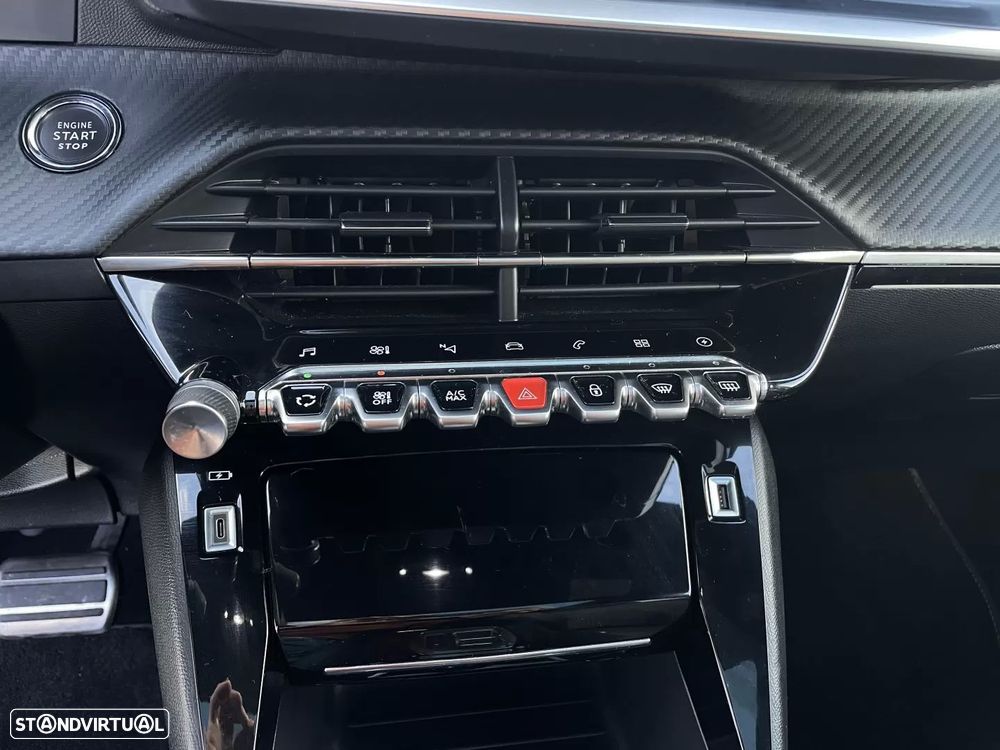 Peugeot e-208 50 kWh GT - 28