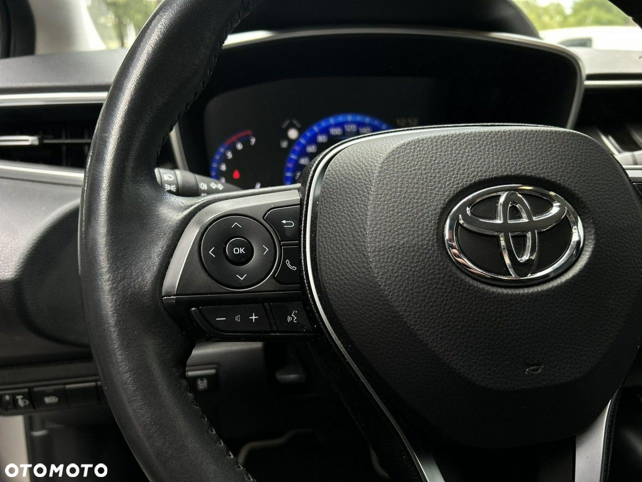 Toyota Corolla - 21