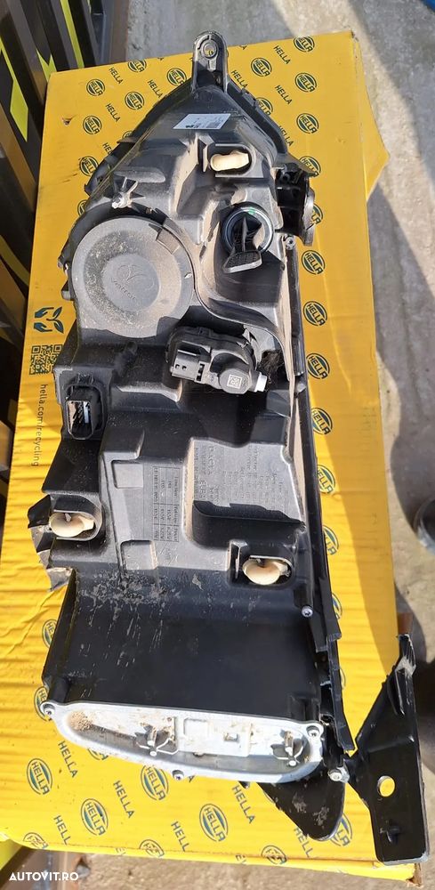 FAR LOGAN SANDERO JOGGER DREAPTA  FACELIFT - 7