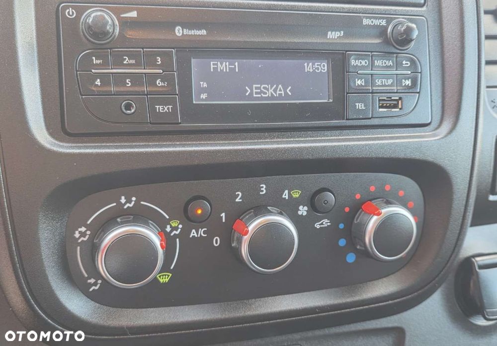 Renault Trafic - 17
