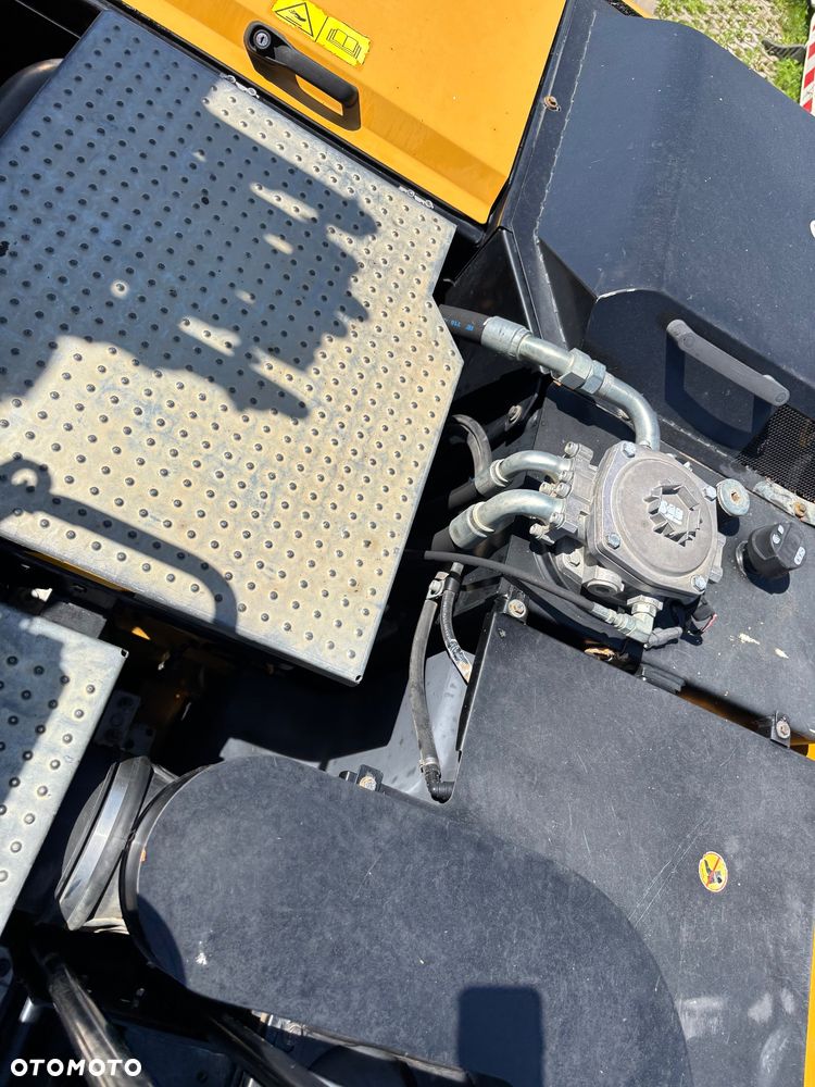 Caterpillar CAT M318F ROK 2019 PODPORY PLUG 1 WLASCICIEL - 16