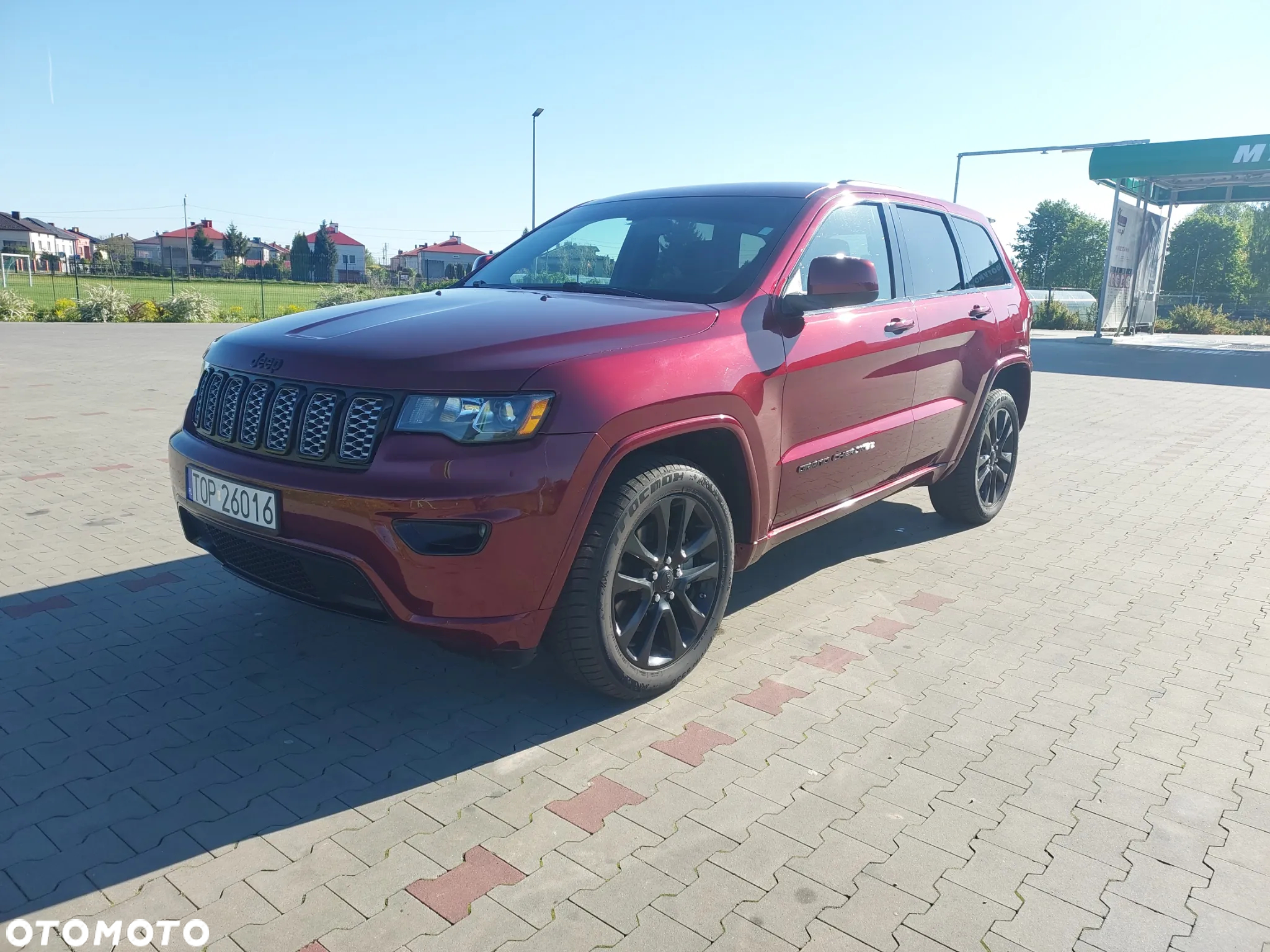 Jeep Grand Cherokee - 12