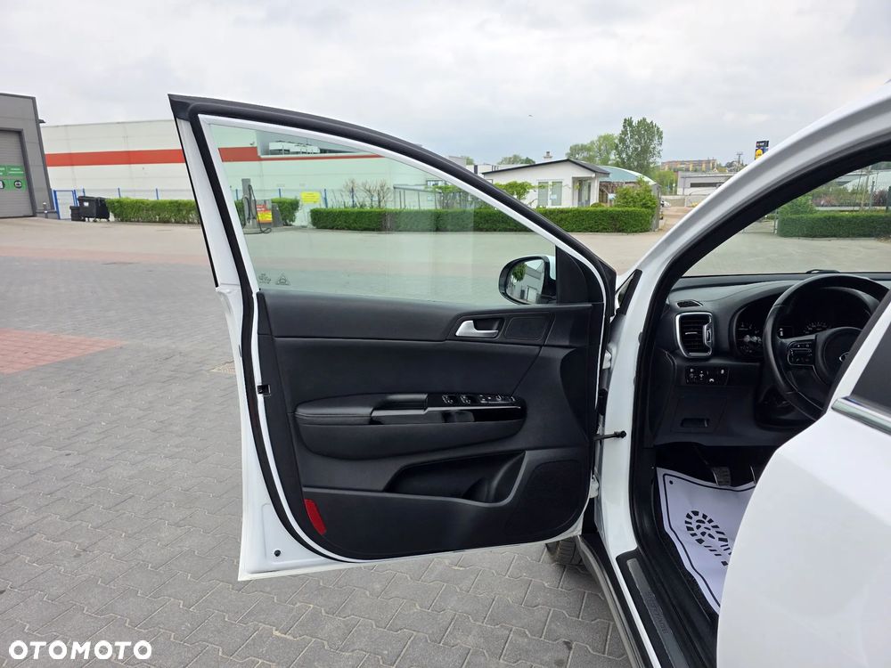 Kia Sportage 1.6 T-GDI 2WD VISION - 10
