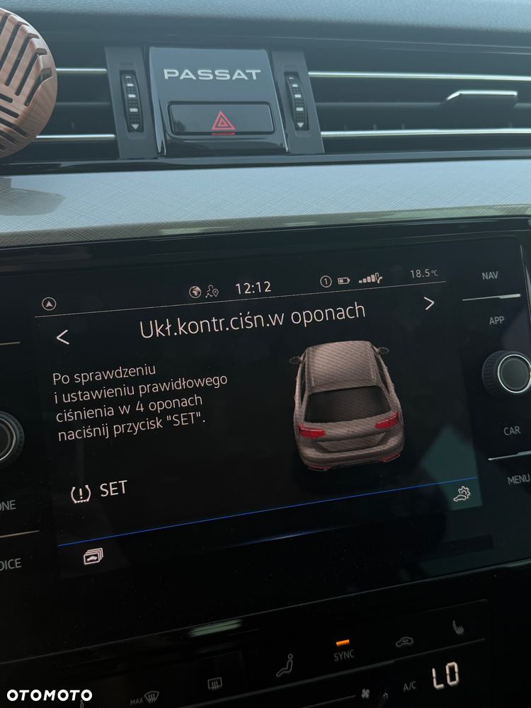 Volkswagen Passat 2.0 TDI SCR Style DSG - 38