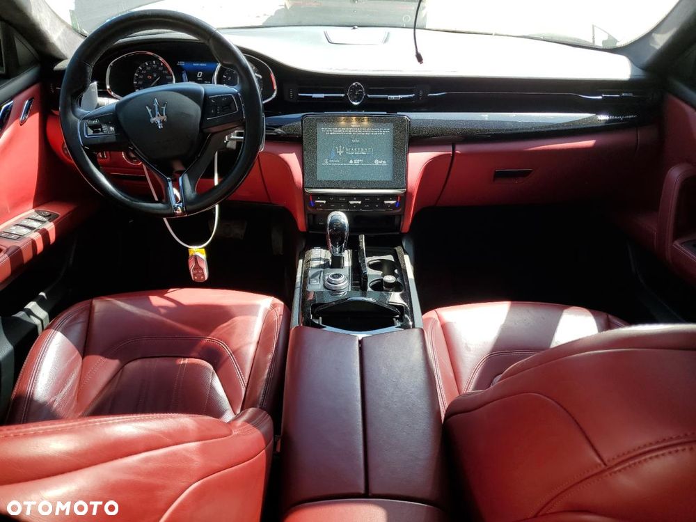 Maserati Quattroporte - 8