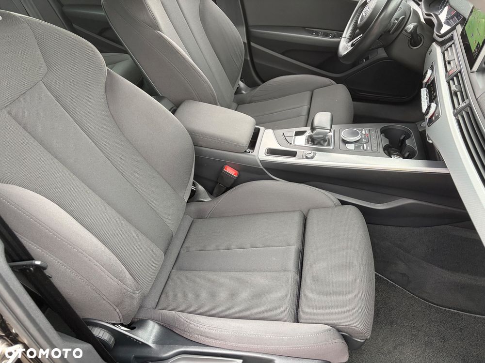 Audi A4 Avant 2.0 TDI DPF clean diesel multitronic S line Sportpaket - 13