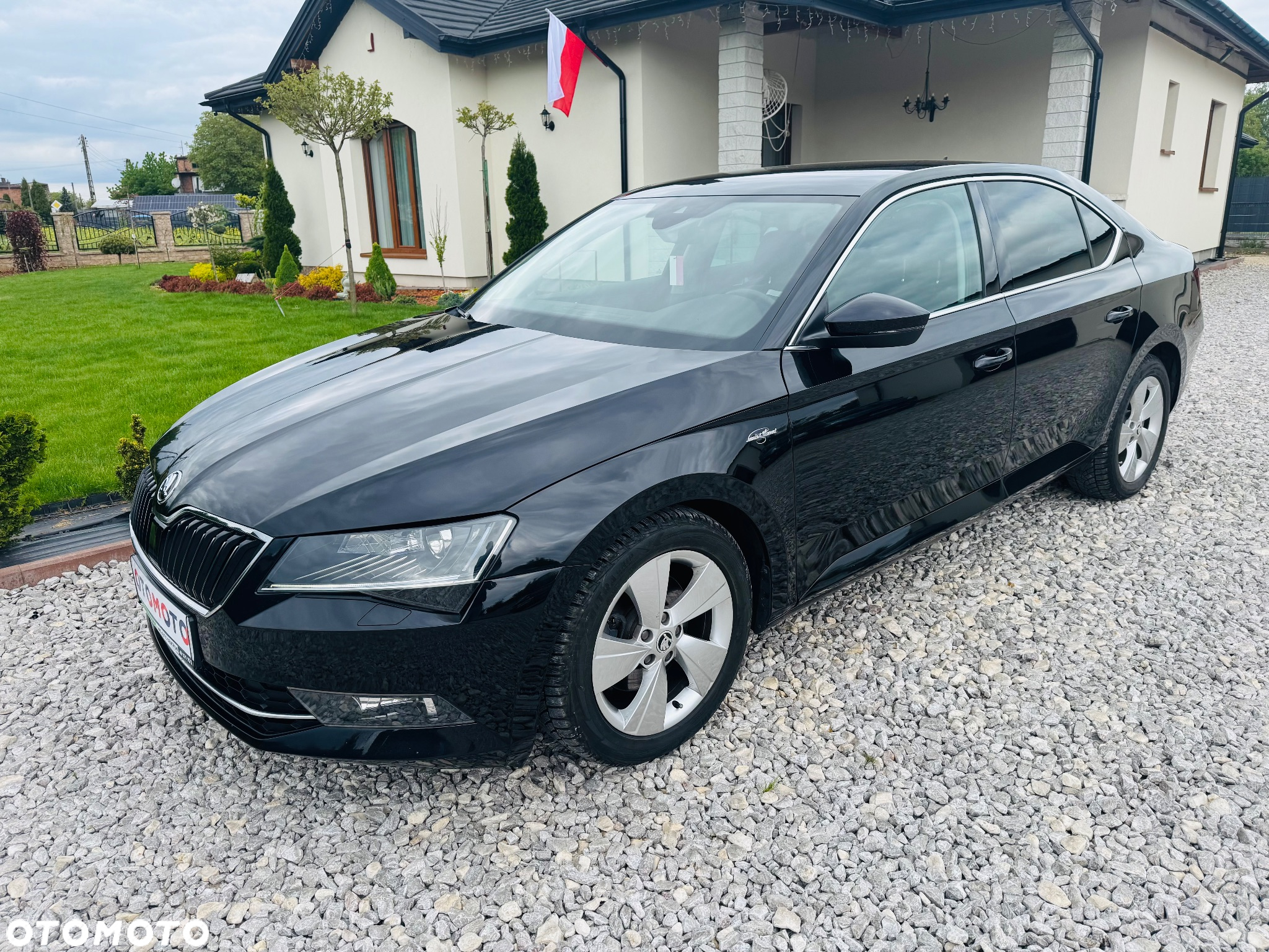 Skoda Superb 2.0 TDI 4x4 L&K DSG - 10