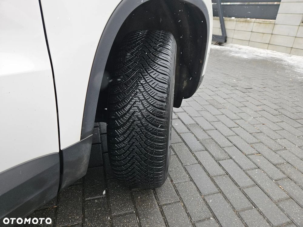 Volkswagen Tiguan - 11