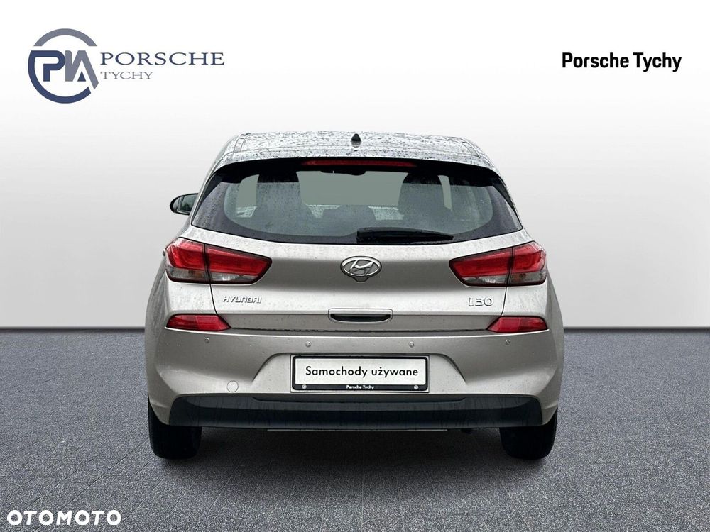 Hyundai i30 - 24