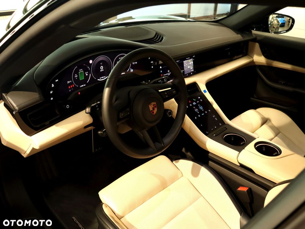 Porsche Taycan 105kWh 4S Black Edition - 15