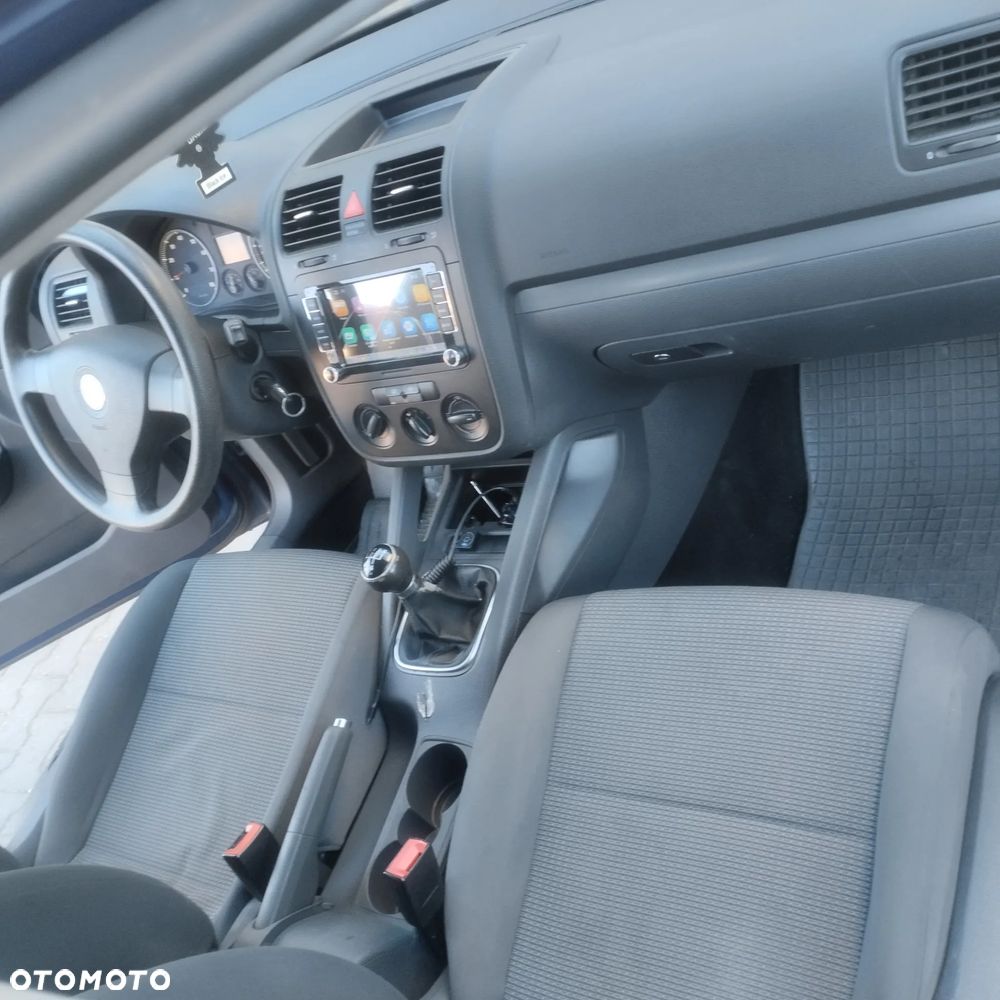 Volkswagen Golf 1.6 Trendline - 19