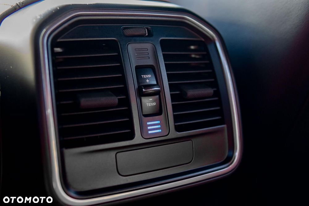 Porsche Macan Standard - 36