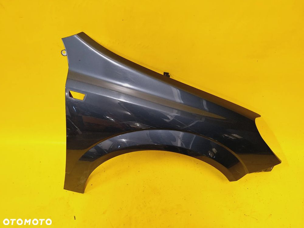 BŁOTNIK PRAWY PRZÓD PRZEDNI OPEL ASTRA III H LAK: Z168 NR156 - 2