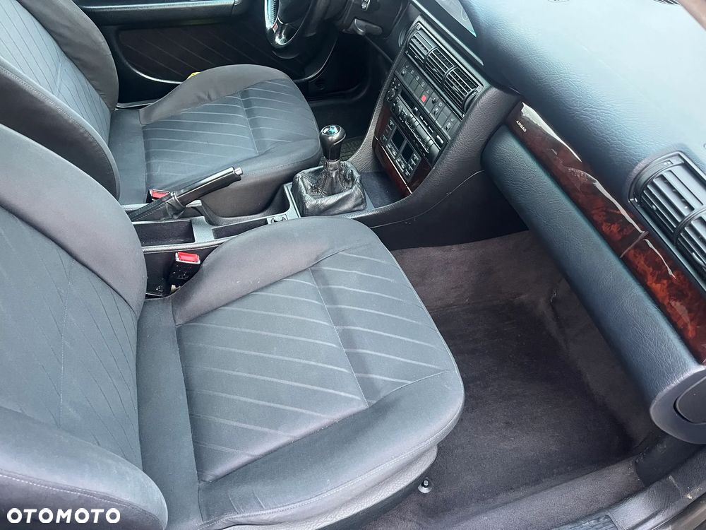 Audi A6 Avant - 19