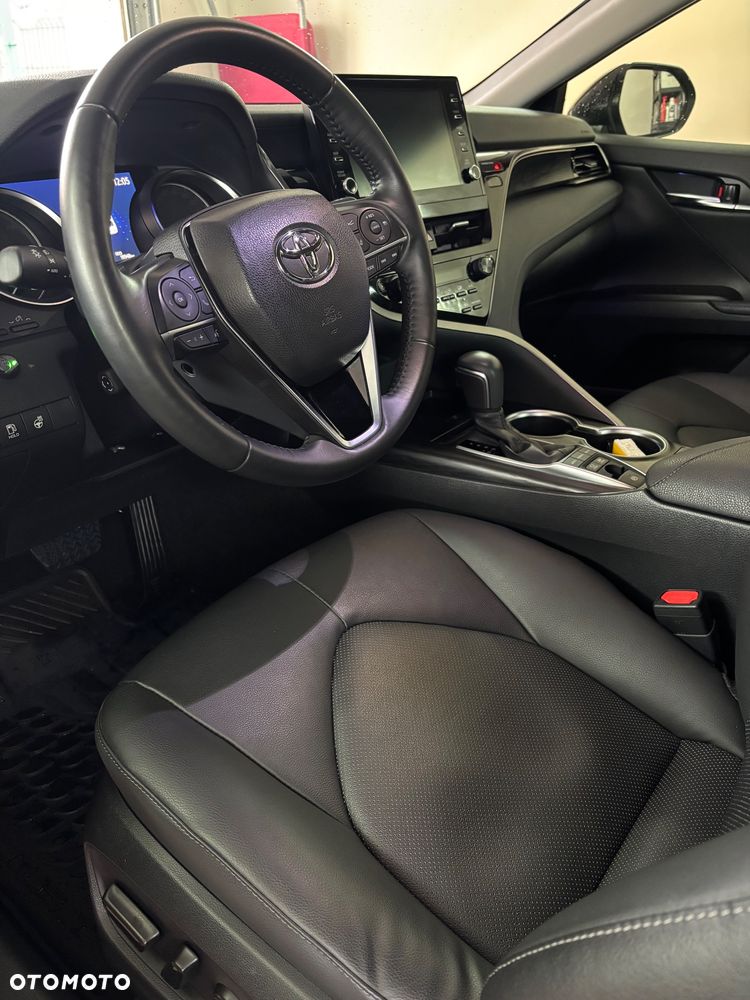 Toyota Camry - 7