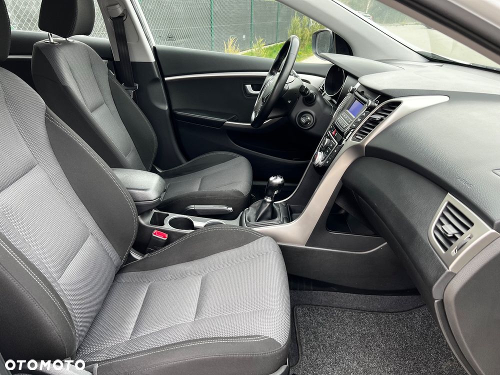 Hyundai i30 1.6 CRDI Passion - 24