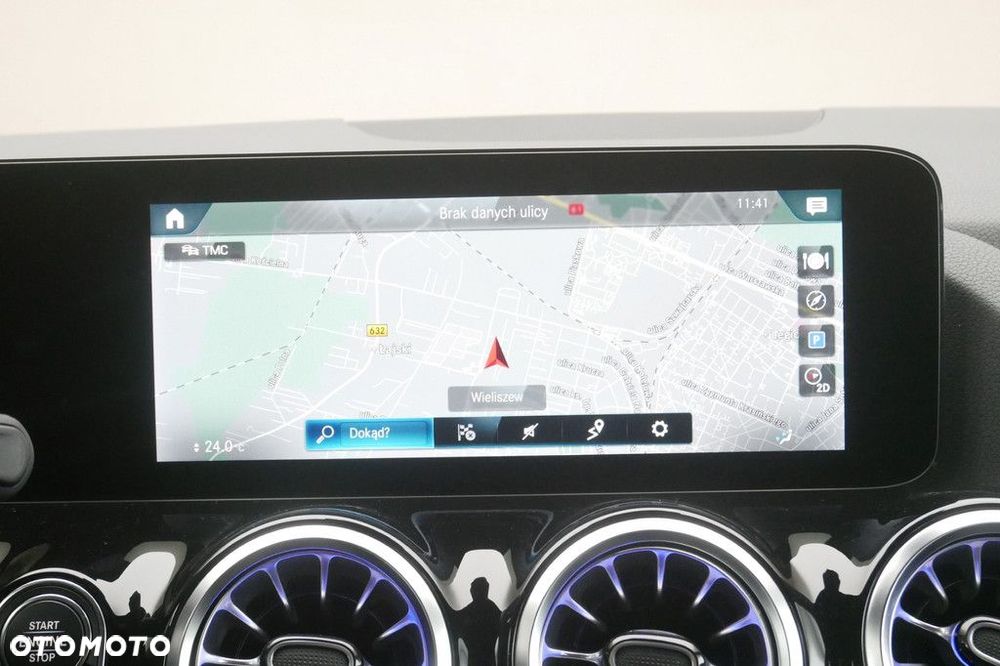 Mercedes-Benz GLA - 22