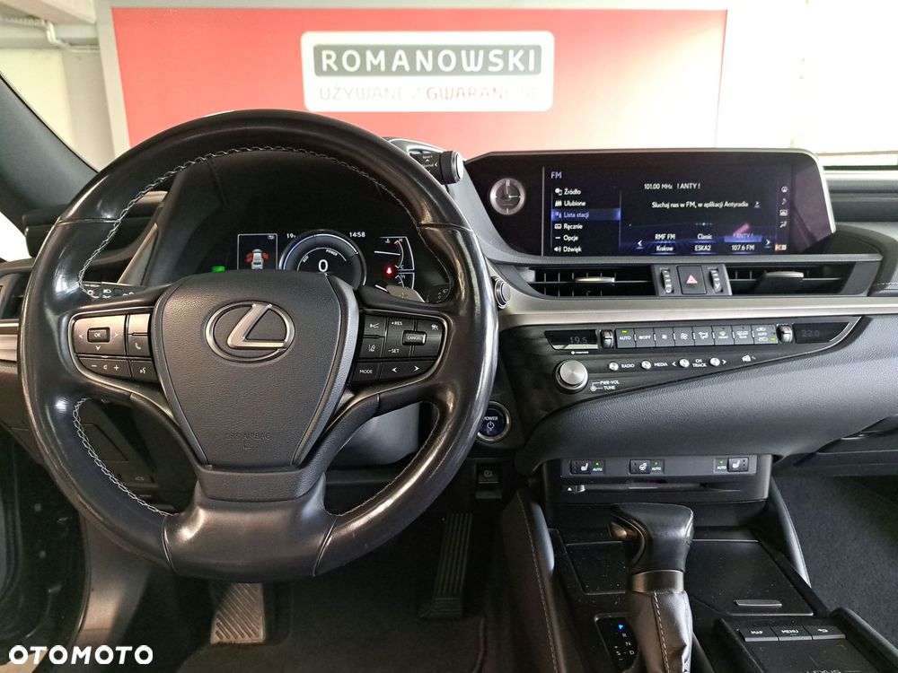 Lexus ES - 21