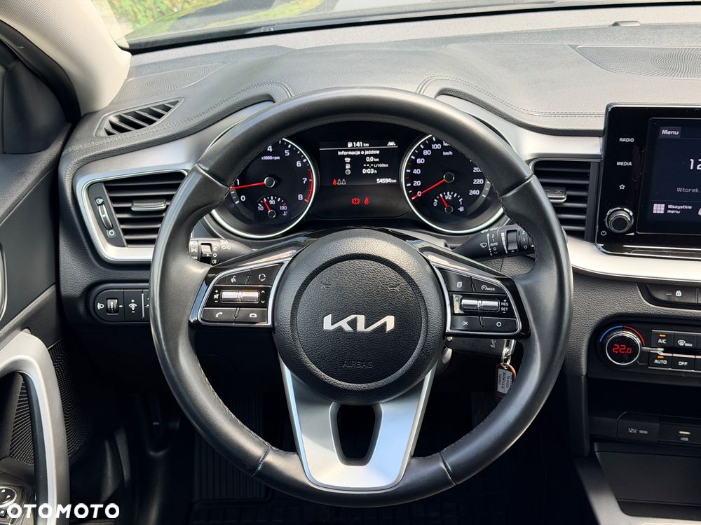 Kia XCeed 1.5 T-GDI M - 13