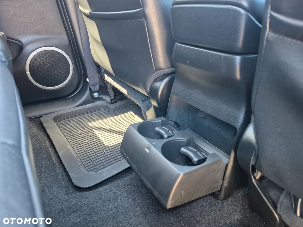 Suzuki Grand Vitara 2.0 De luxe - 23