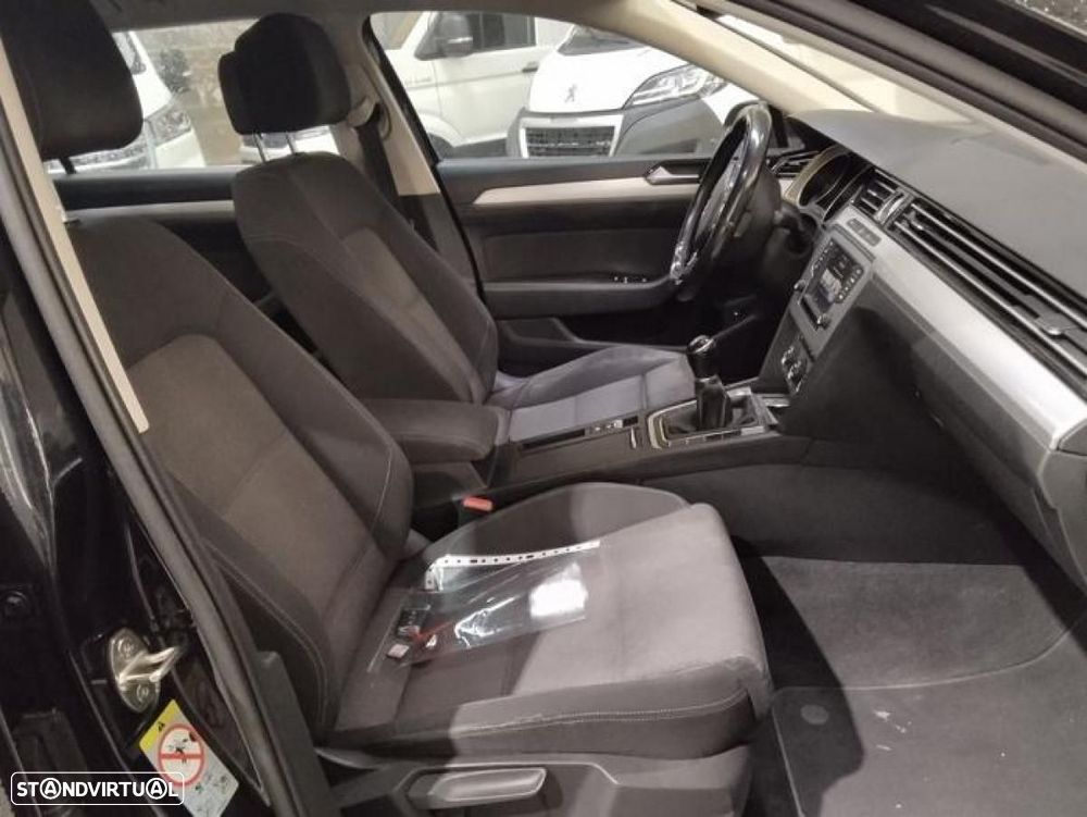 Volkswagen Passat Variant 2017 photo 3