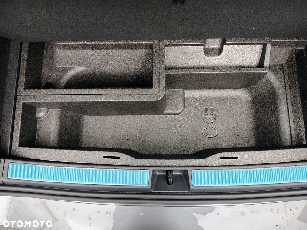 Volkswagen Passat - 10