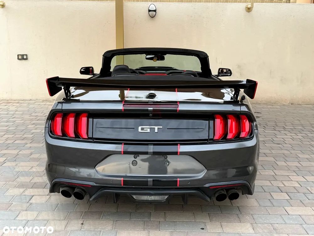Ford Mustang - 5