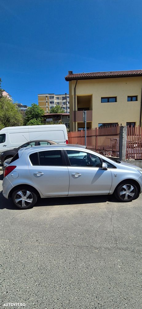 Opel Corsa 1.2 Essentia - 13