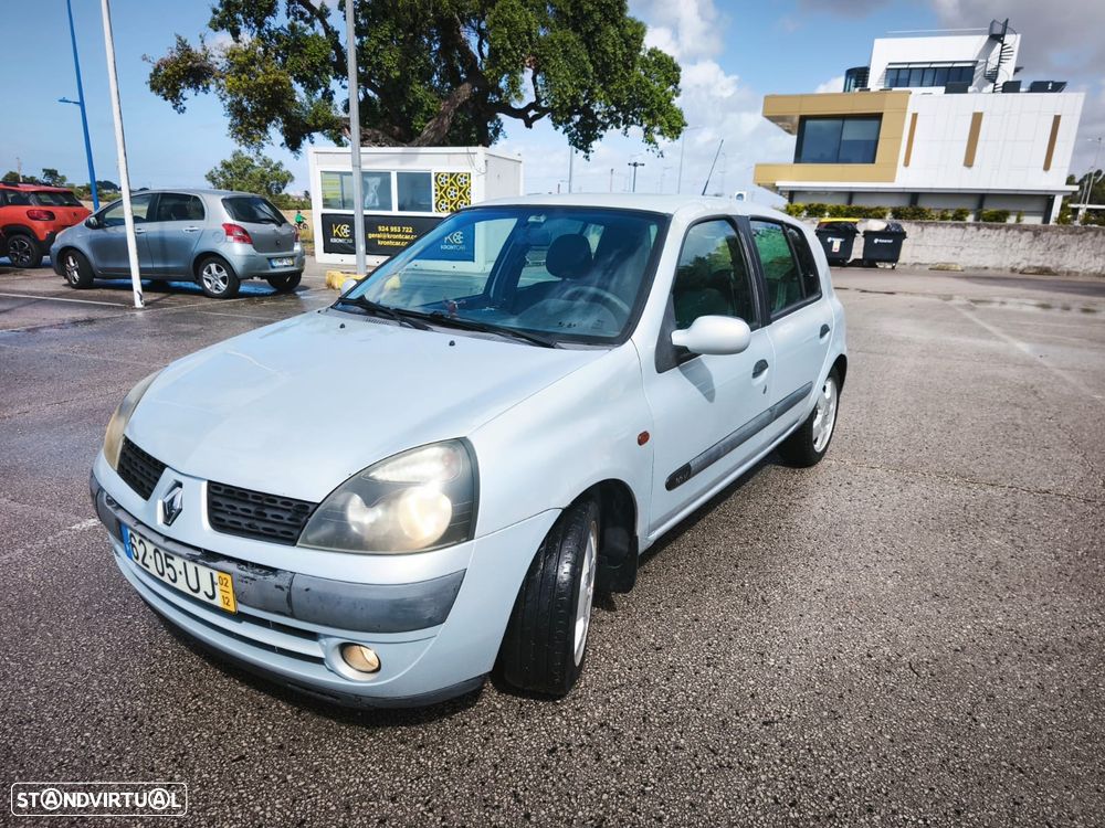 Renault Clio 1.2 16V Confort Authentique - 3