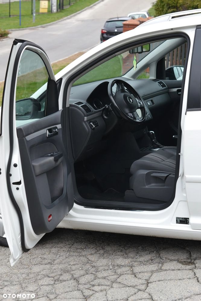 Volkswagen Touran - 7