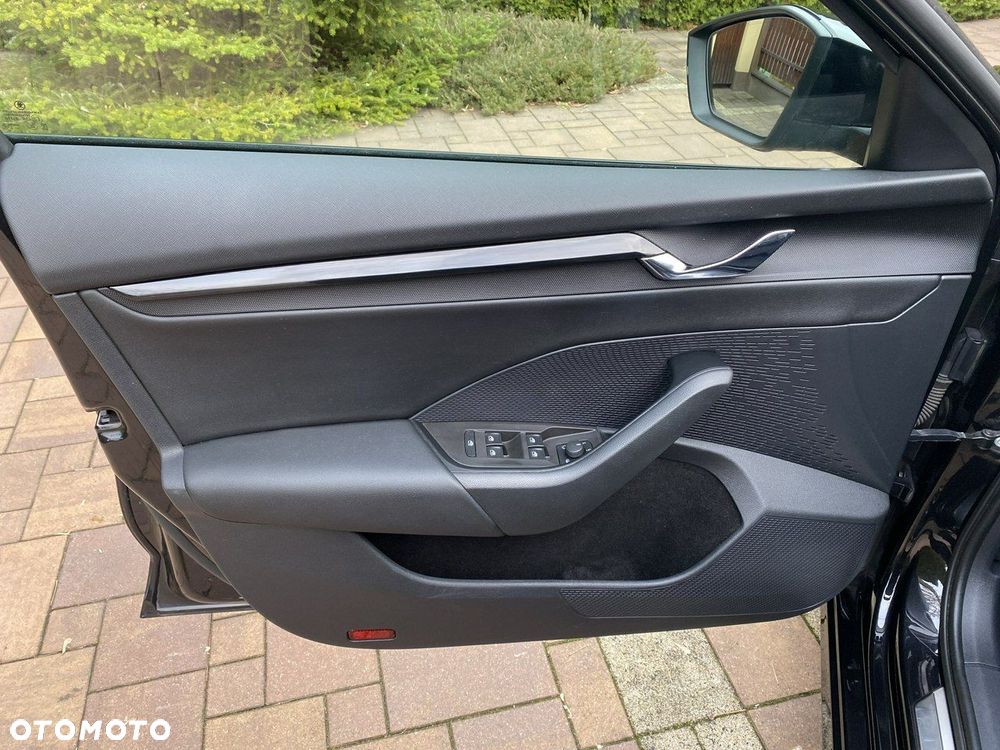 Skoda Octavia 2.0 TDI Ambition DSG - 28