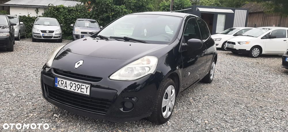 Renault Clio - 11