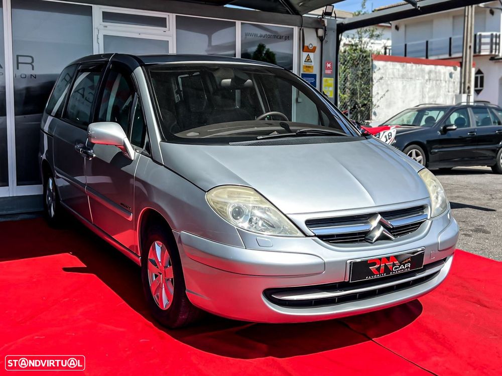 Citroën C8 2.2 HDi 16V Exclusive - 2