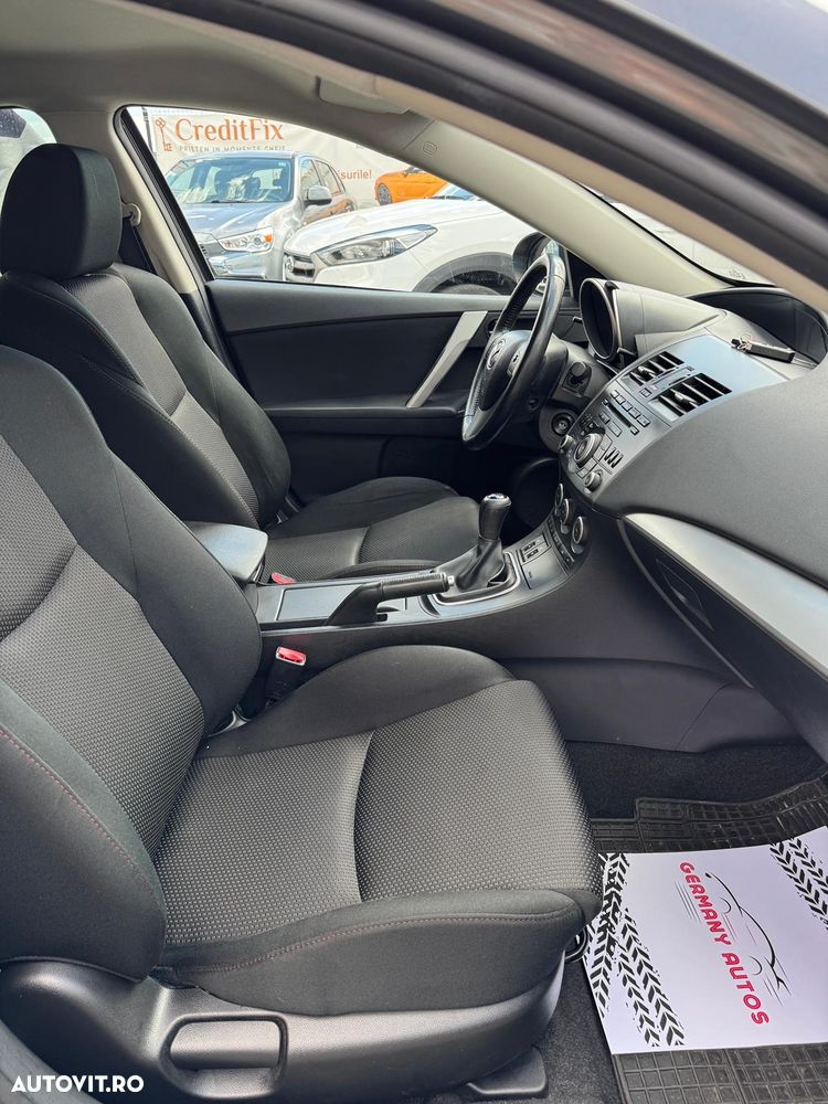 Mazda 3 - 13