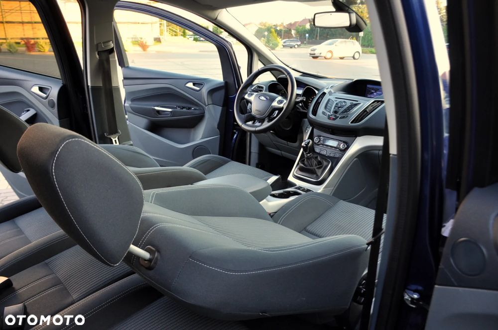 Ford C-MAX 1.6 Ti-VCT Titanium - 39