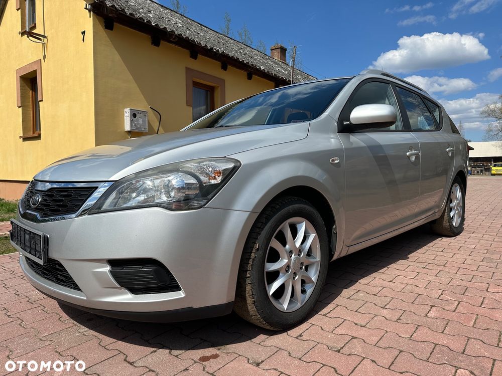 Kia Ceed 1.4 CVVT LX - 1