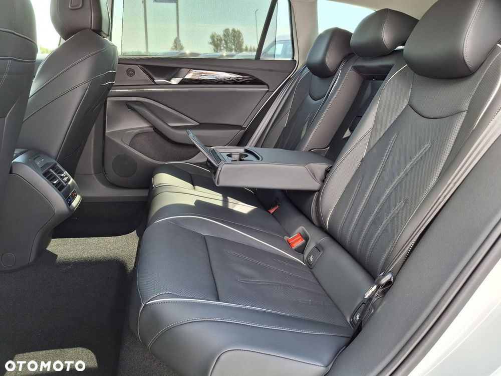 Volkswagen Passat 1.5 TSI EVO Elegance DSG - 18