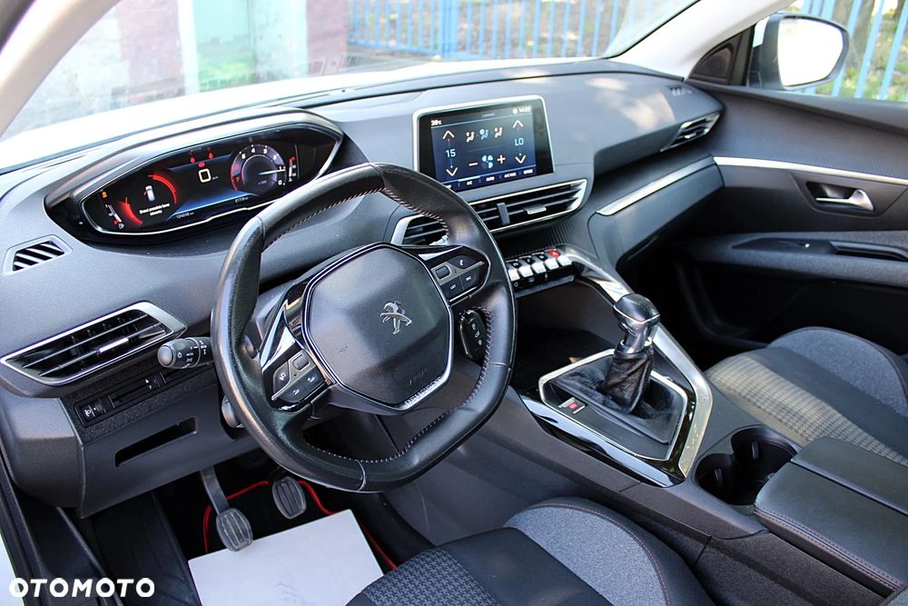 Peugeot 3008 - 13