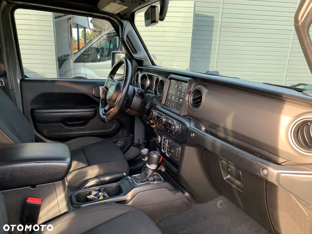 Jeep Gladiator - 13