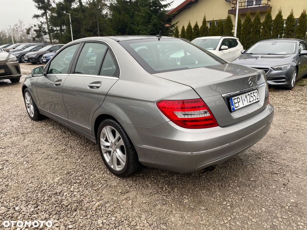 Mercedes-Benz Klasa C 180 (BlueEFFICIENCY) Avantgarde - 38