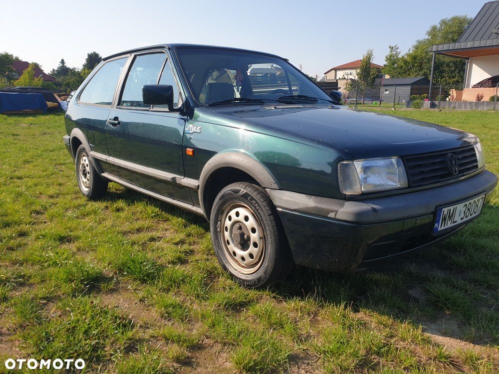 Volkswagen Polo - 2